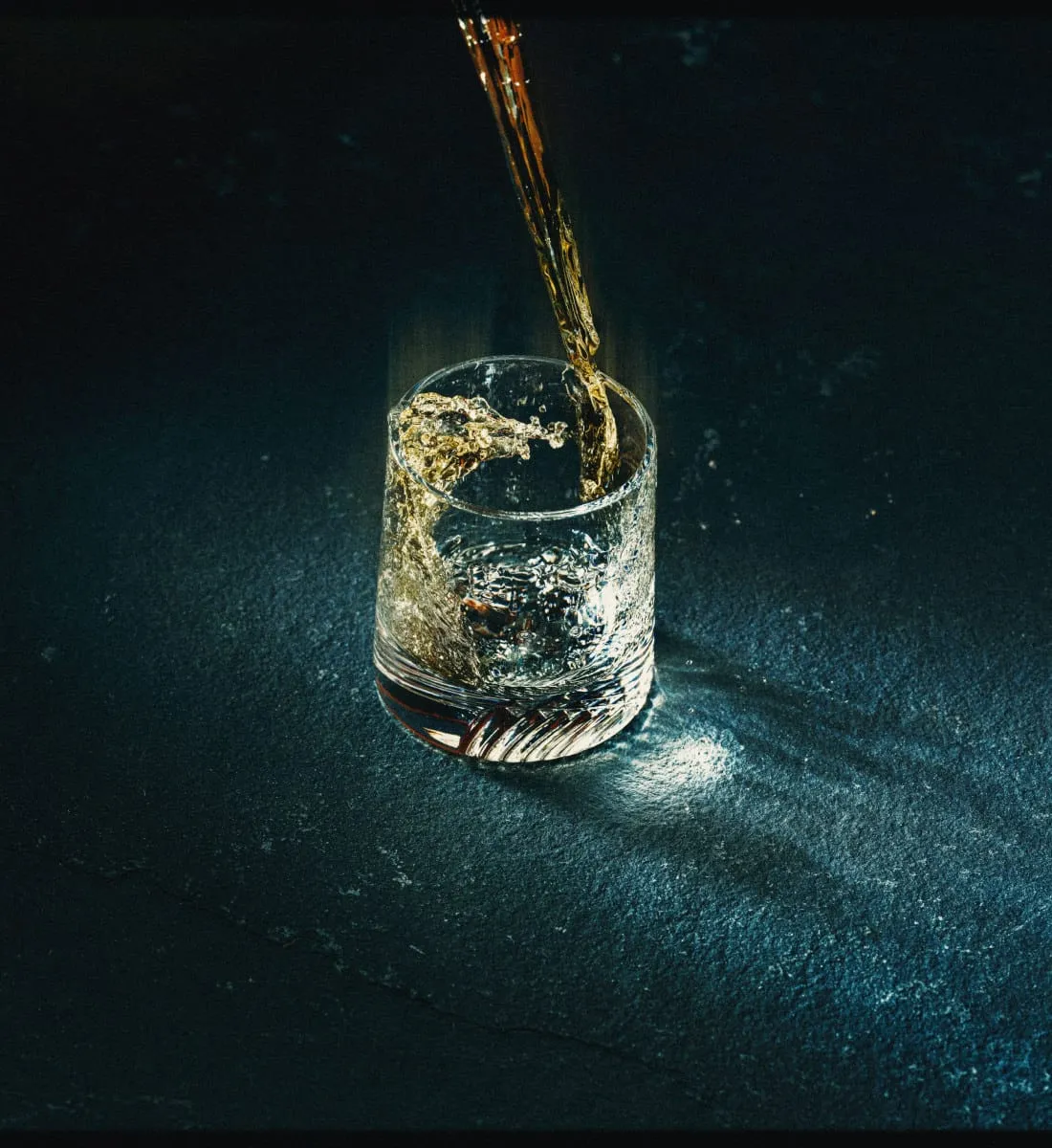 Almave Ámbar Tequila alkoholfrei Flasche Agave